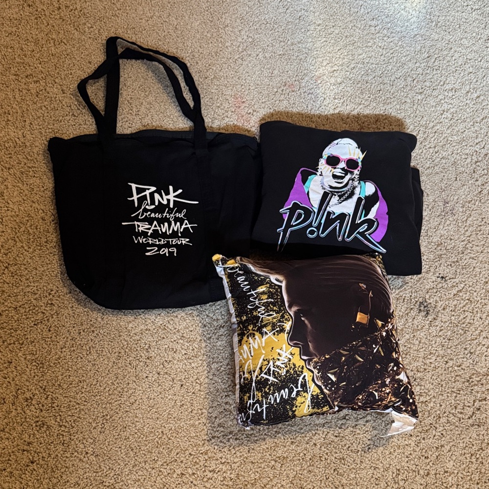 PINK CONCERT TOUR MERCH